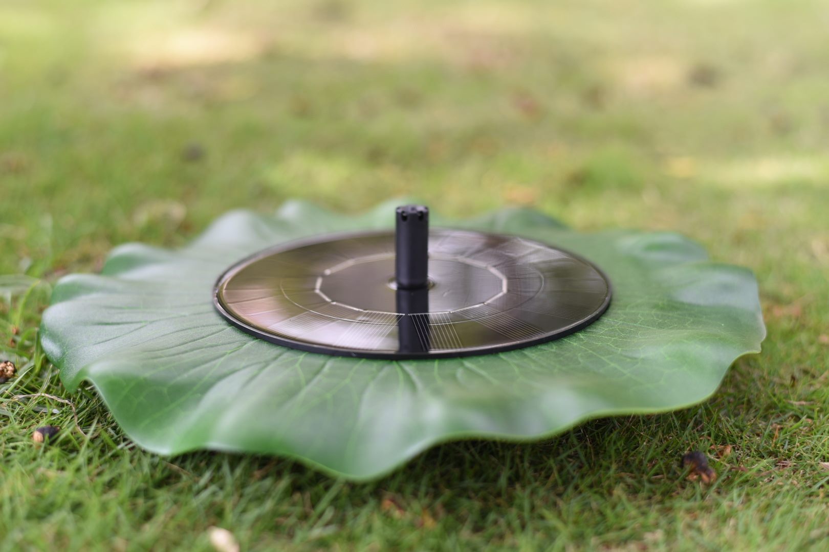 Solar Floating Pond Fountain 22cm Lotus Pump