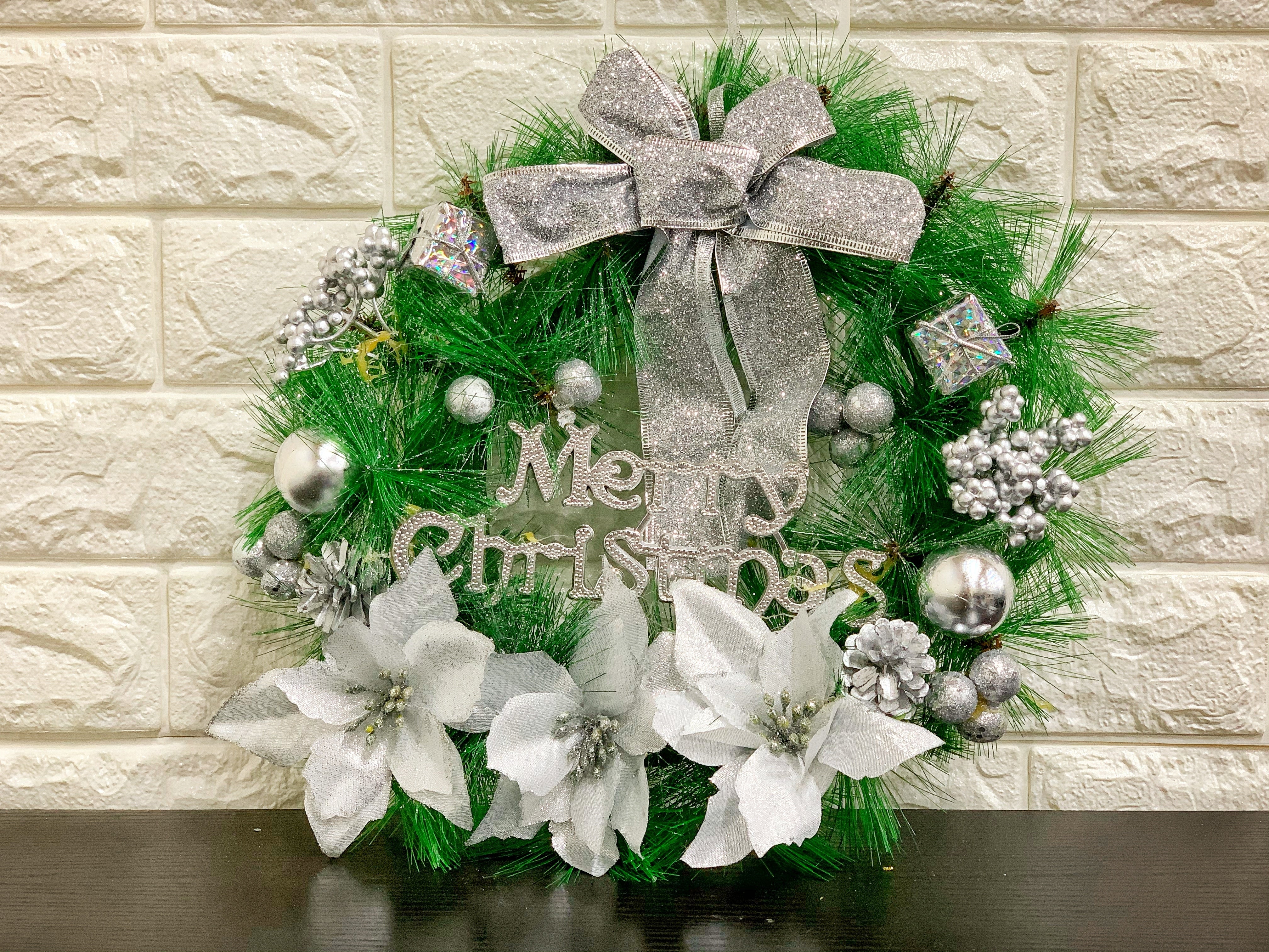 30CM Christmas Wreath Sliver