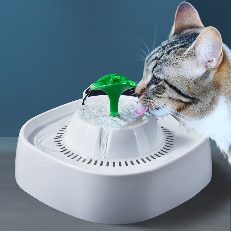 Cat Leaf Quiet Water Fountain