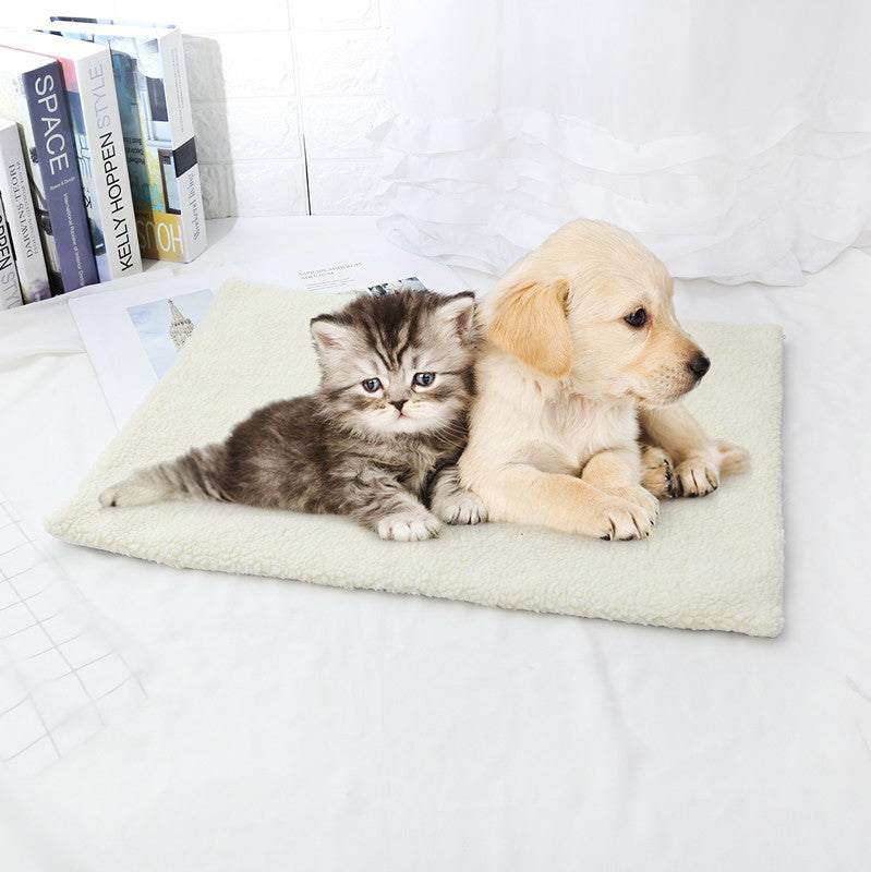 Washable self-heating Pet Snuggle Rug